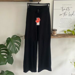 CIDER V Waist Flare Leggings